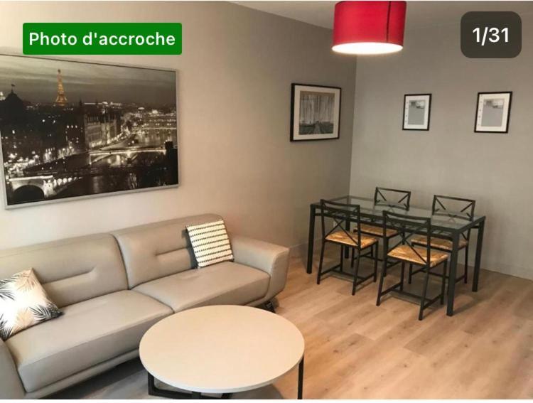 Pavillon 1 A 4 Personnes Chez L'Habitant Parfait Pour Une Famille Баньо Екстериор снимка